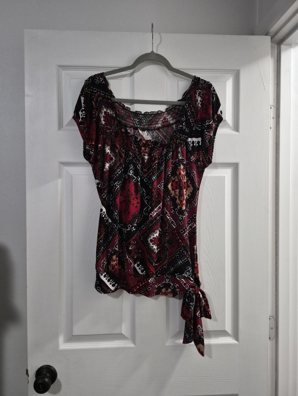 Heart Soul Burgundy and Black Patterned Short-Sleeve Tie-Hem Top
